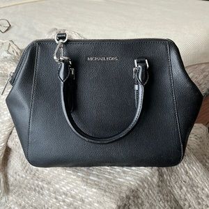 MK BLACK CHARLOTTE SATCHEL